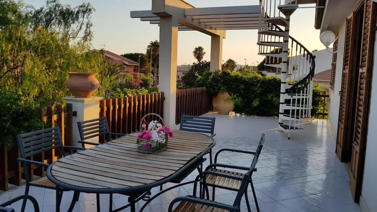 Villa Carmen - Relax A Marina Di Ragusa Apartment